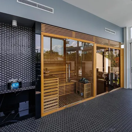 Bauhaus Penthouse Wellness 1