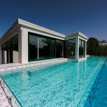 Bauhaus Penthouse Wellness 1 Siófok