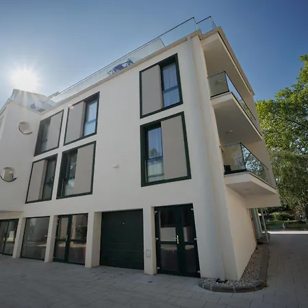 Bauhaus Penthouse Wellness 1 * Siófok