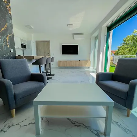 Bauhaus Penthouse Wellness 1 Siófok