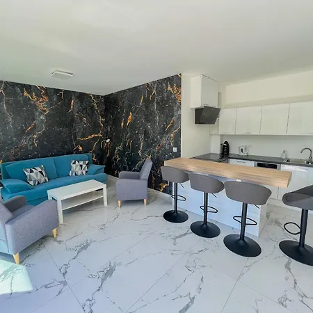 Bauhaus Penthouse Wellness 1 Appartement *