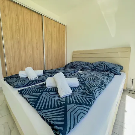 Apartment Bauhaus Penthouse Wellness 1 Siofok