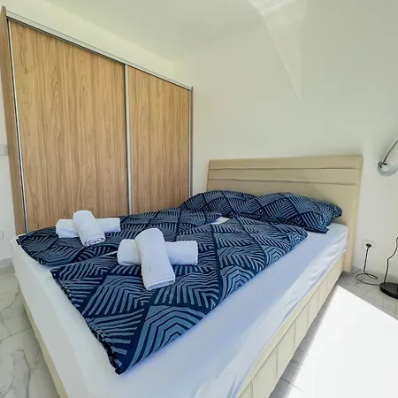 Appartement Bauhaus Penthouse Wellness 1 Siófok