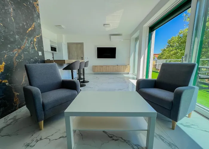 Bauhaus Penthouse Wellness 1 Siofok