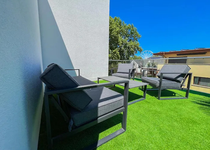 Bauhaus Penthouse Wellness 1 Siofok